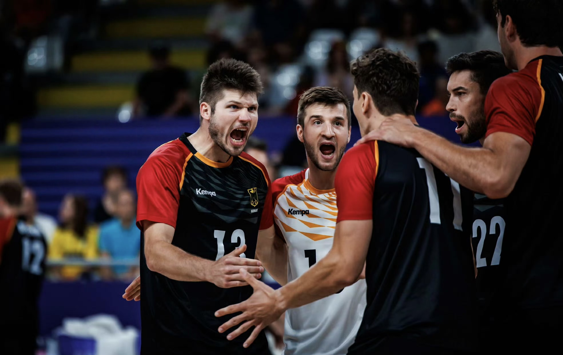 德国队力克波兰队，奥恰洛夫统治全场