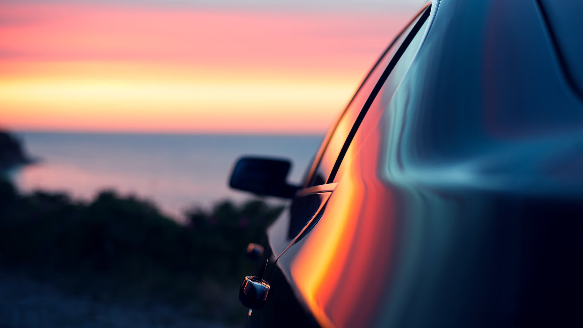 开云sport-轰鸣与回响，拉斯维加斯不眠夜，赛道上的意外与球馆里的逆袭