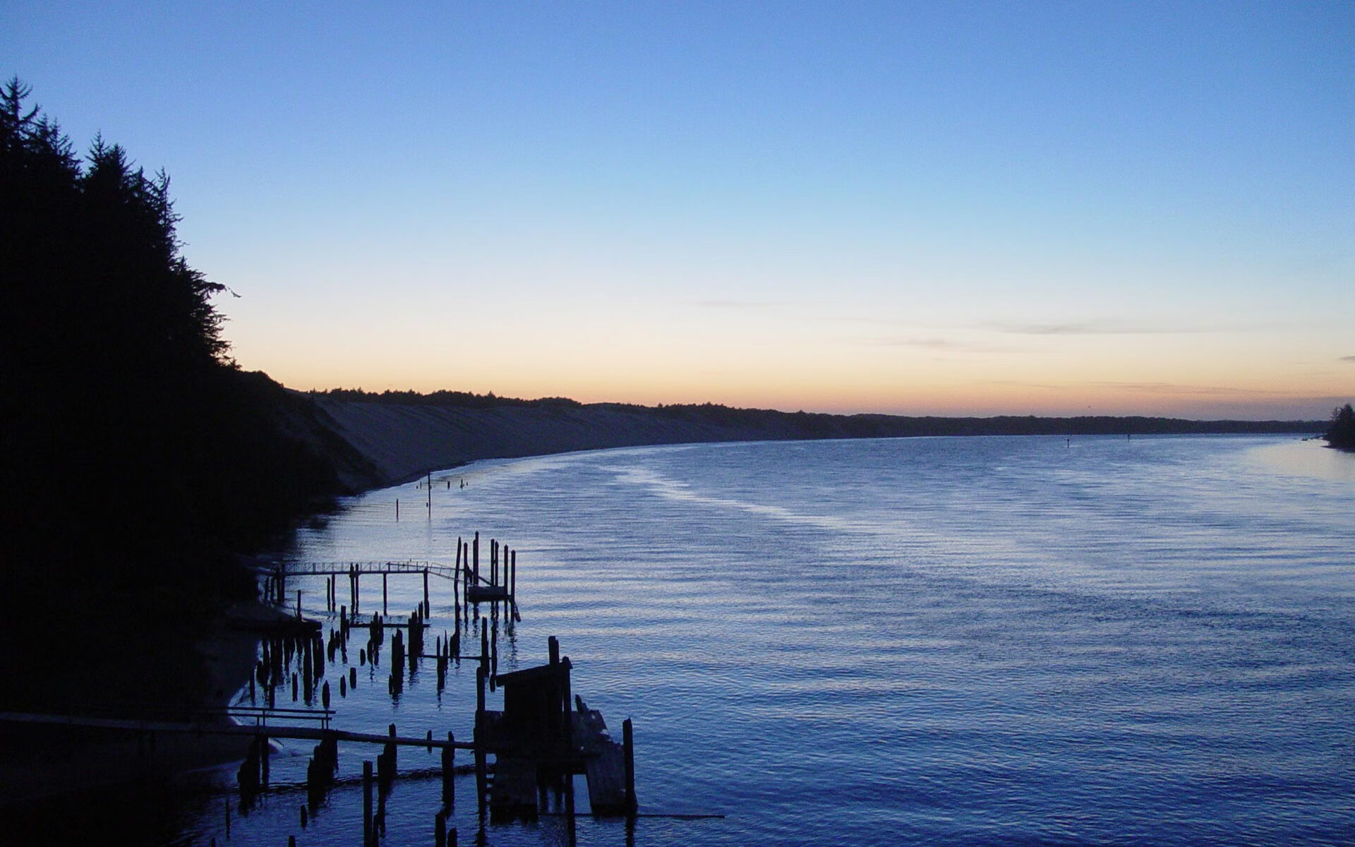 开云体育官网-马刺奇兵爱德华兹！一场胜利的两种叙事