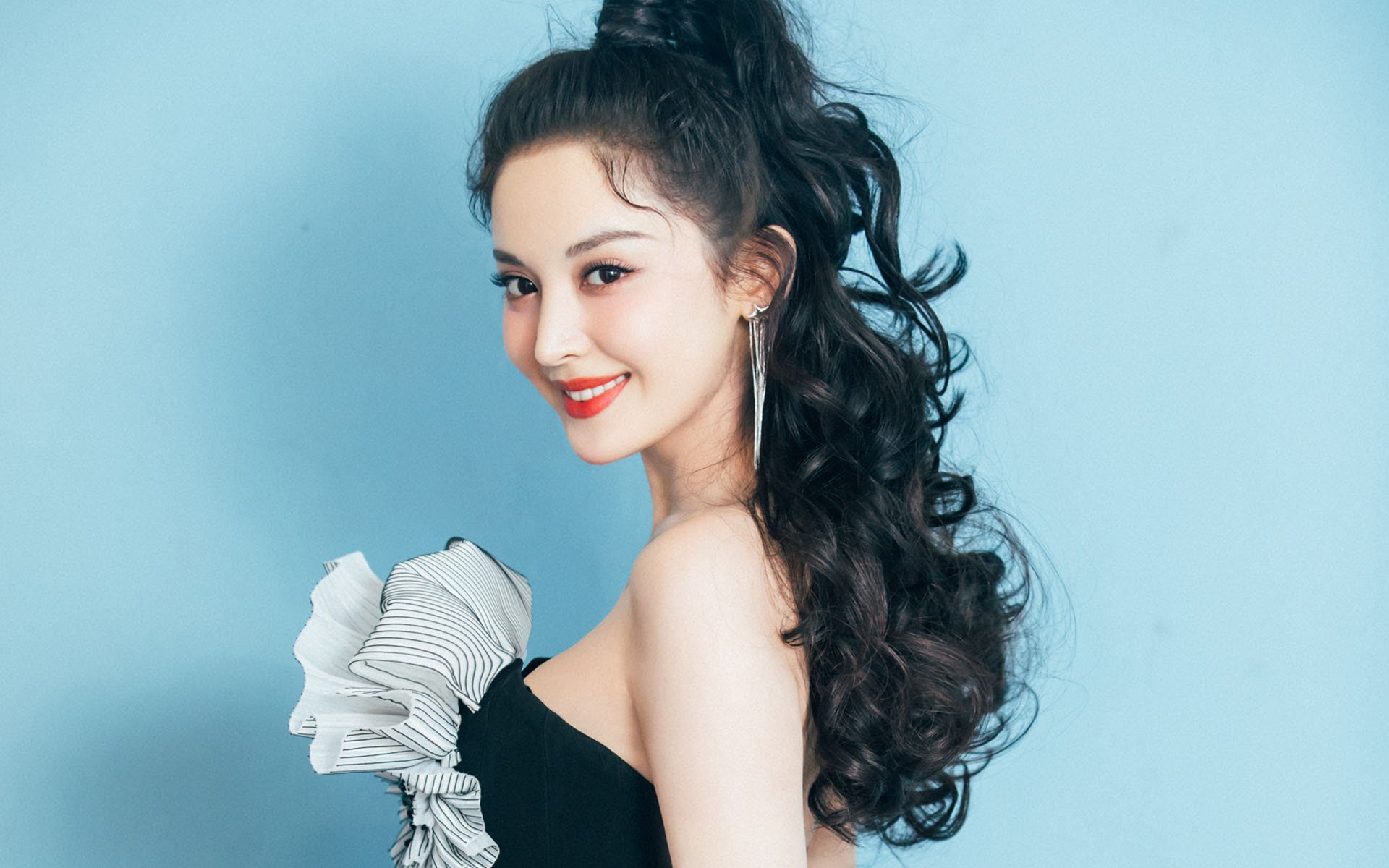 开云体育中国-重剑无锋，马德里竞技如何在欧冠焦点战中速胜荷兰铁流