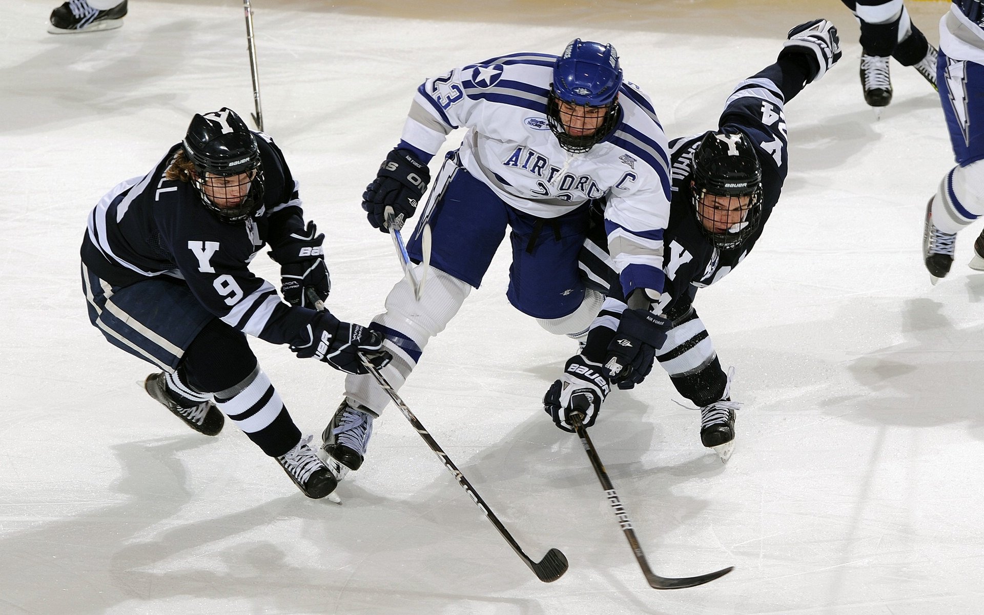 年度焦点之战回顾,AC米兰击败尼日利亚,足球盛宴再掀高潮