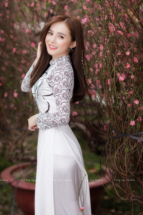 速度与韧性的交响，F1新赛季揭幕战焦点战，尤文末节带走利物浦