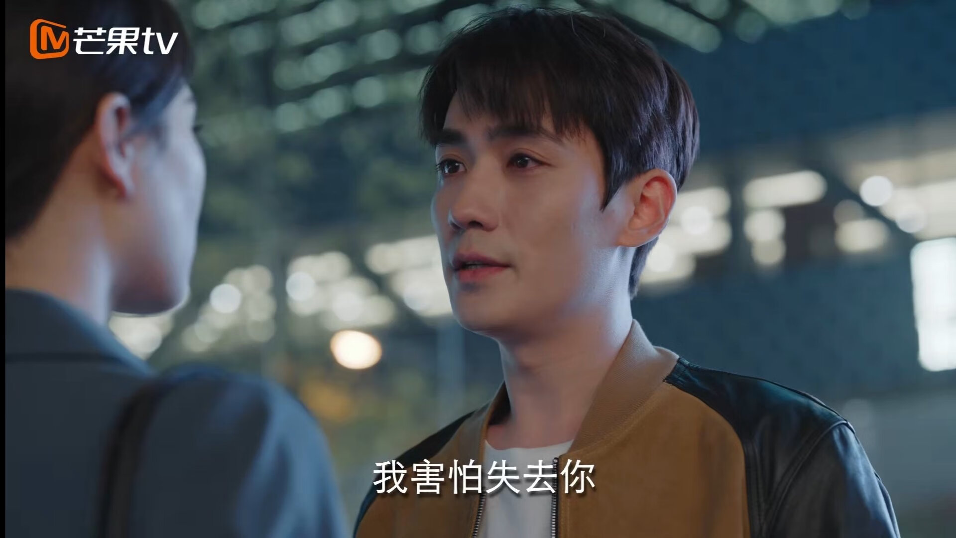 绿茵与地缘的十字路口,当足球成为另一种战场